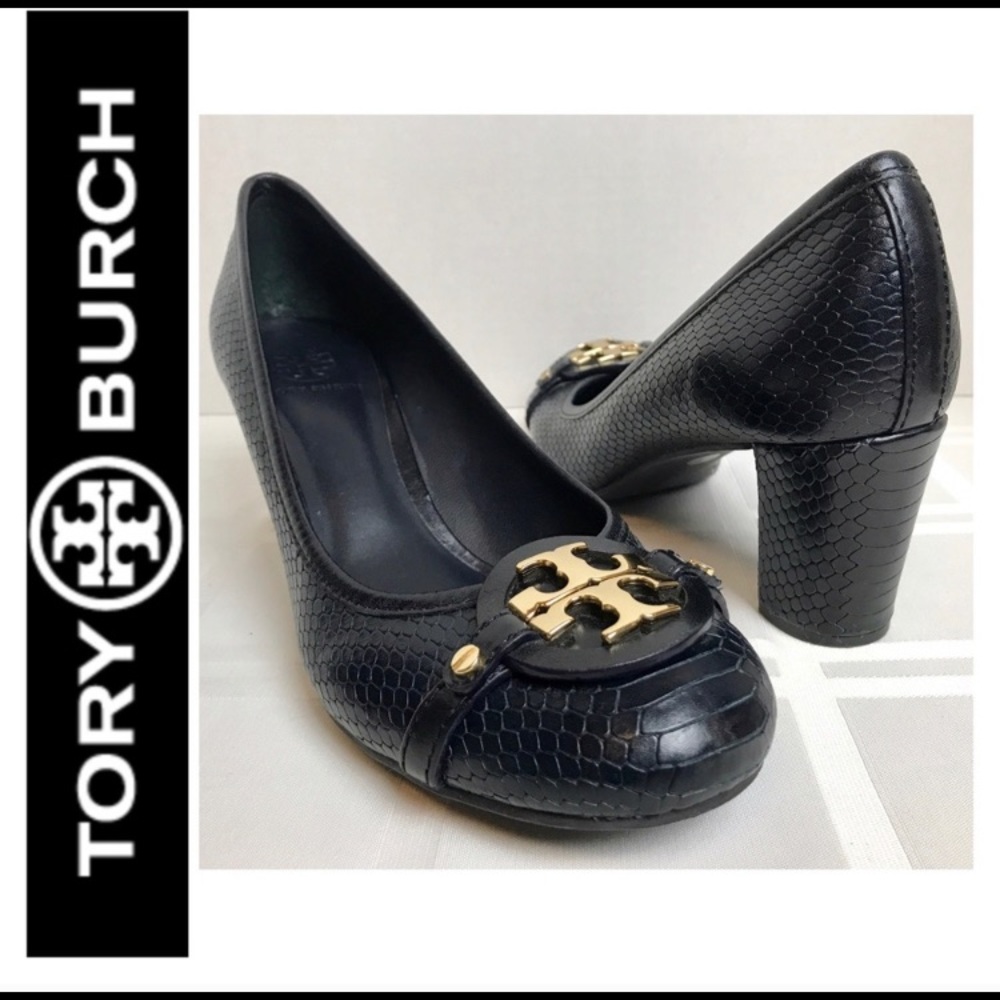 Tory Burch Signature Pumps in Elegant Navy